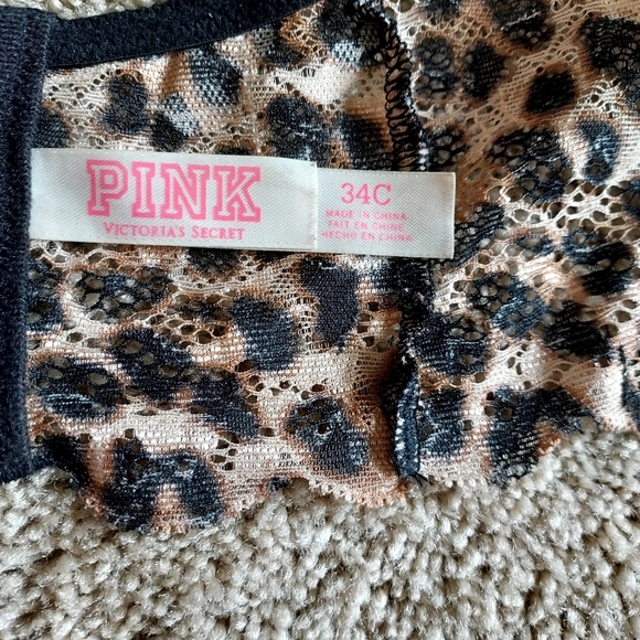 Victoria's Secret Lot of 3 bras - Picture 8 of 15